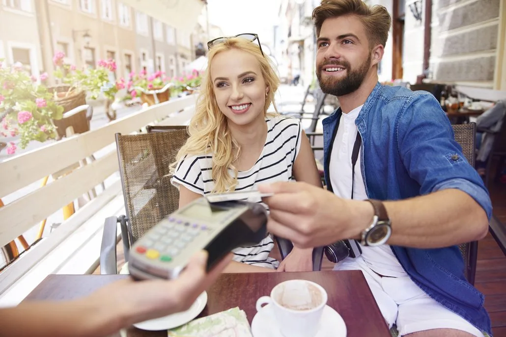 Come implementare un programma di carte sconto efficace per fidelizzare i clienti